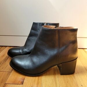 H&M Premium Collection Black Leather Pointed Toe Ankle Boots women's 39 (8.5)